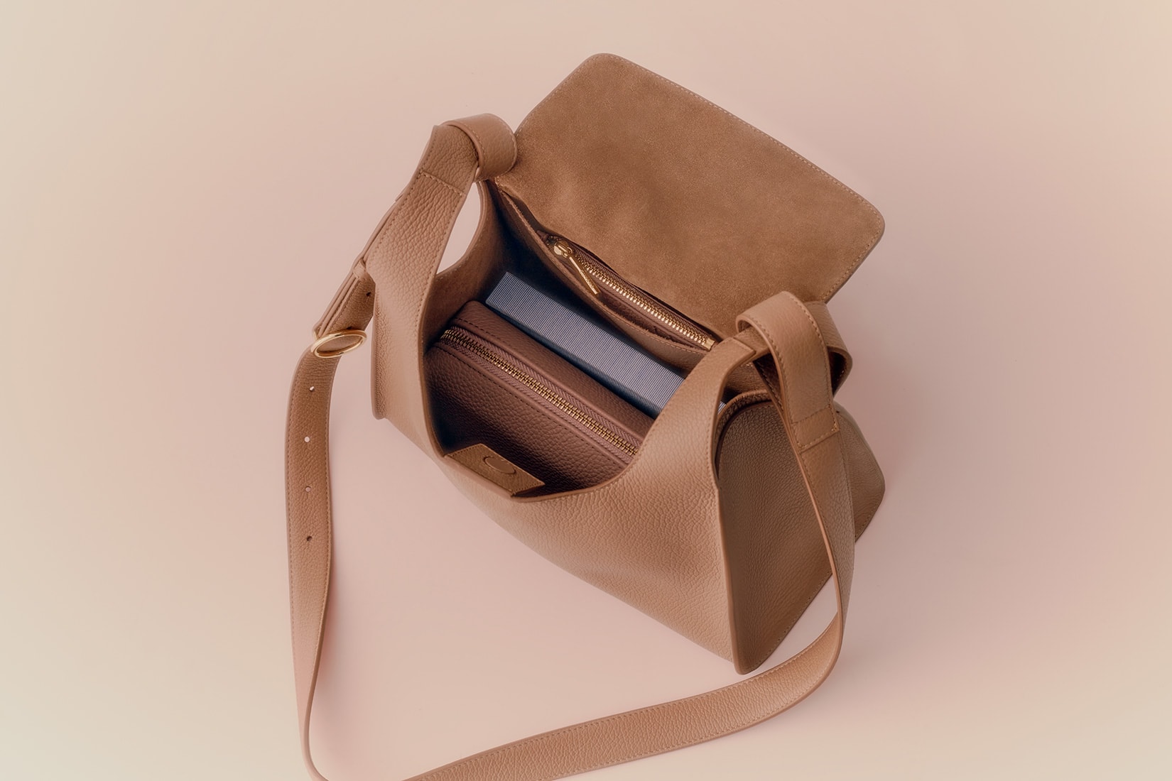 Cuyana double loop bag - Luxe Digital